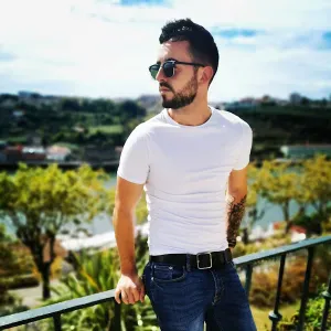 Je recherche une assistante maternelle 