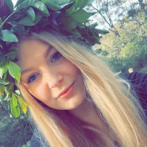 Auklė su patirtimi, ieškanti darbo užsienyje!