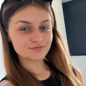 Baby-sitter sérieuse et motivée à Aire sur l'Adour