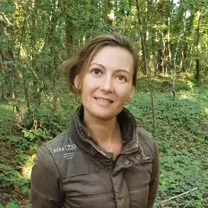 Petsitter expérimentée dans grande maison avec jardin clos 