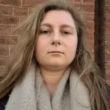 Aide ménagère expérimentée, souriante et dynamique