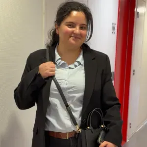 Baby-sitter expérimenté et attentionnée