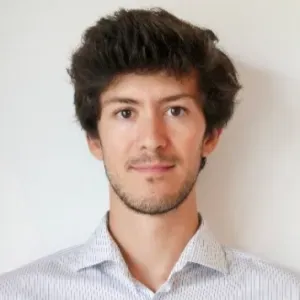 Baby-sitter disponible de suite