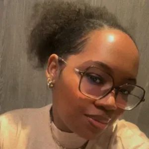 Pet-Sitter rayonnante disponible !