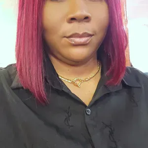 Je travaille comme femme de menage a n'angola 