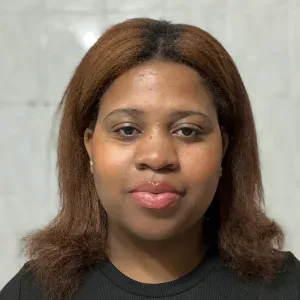 Experienced babysitter looking for a job