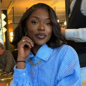 Baby-sitter expérimentée disponible ce week-end 