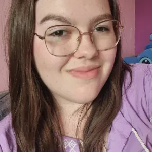 Baby-sitter compétente sur Alès 