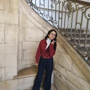 Baby-sitter débutant à l'aigle 