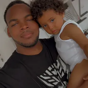 Baby-sitter expérimenté à Kourou