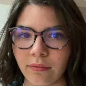 Baby-sitter expérimentée à Saint-Maur-des-Fossés