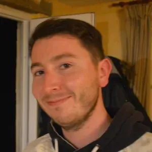 Dog sitter RENNES. Papouilles et sorties quotidienne !