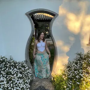 Babysitter empatica e cordiale a Calcinaia