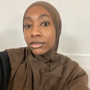 Expérience dans la garde d'enfants. 