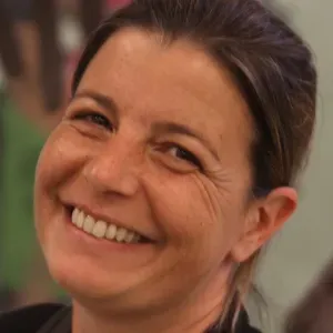 Garde d'enfants à domicile, repas, repassage à Toulon