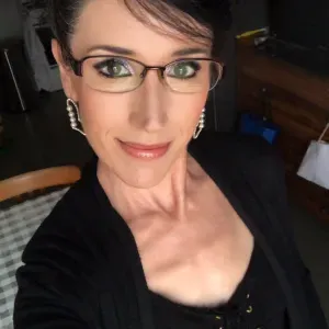 Dynamique et très maniaque !