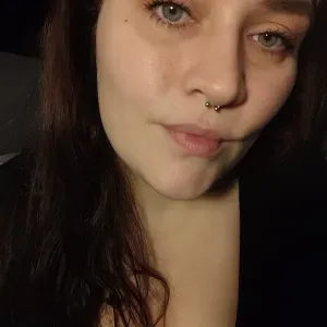 Ménage ayant 4 ans d'expérience en tant qu'auxiliaire de vie