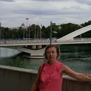 Dame de compagnie / soutien de vie