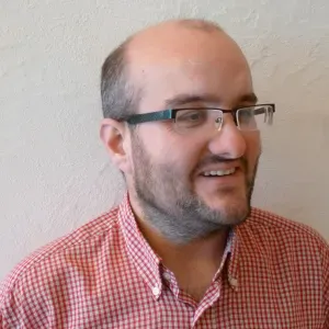 Auxiliaire de vie à domicile - ECOUTER ET SERVIR