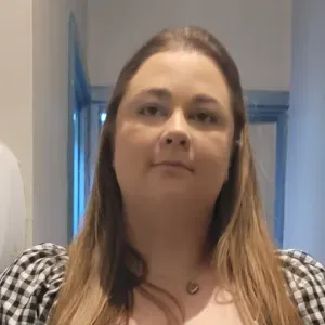 Level 3 early years childcare qualify