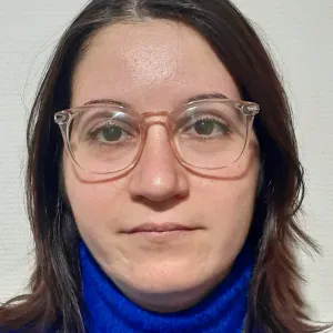 Damme de compagnie honnête et serviable