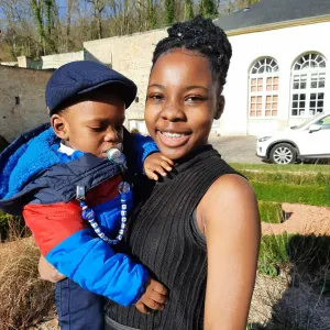 Baby-sitter à Paris et animatrice 