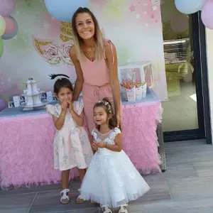 Je cherche un(e) dame de companie