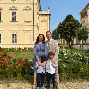 Cerchiamo Babysitter zona Mostacciano Roma