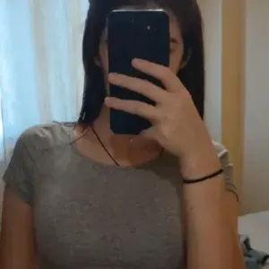 Busco trabajo de interna  cuidado de ninos o restaurantes