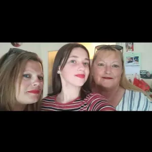 Je recherche une baby sitter