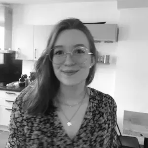 Baby-sitter disponible à Paris et aux alentours!