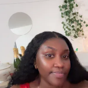 Babysitter expérimentée en île de France