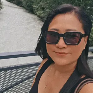 Experienced mother looking for a babysitting job