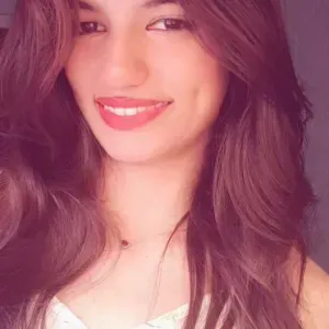 Baby-sitter douce et sérieuse - Oumaima 21 ans