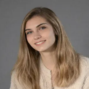 Aide à domicile sérieuse - ménage, courses (véhiculée)