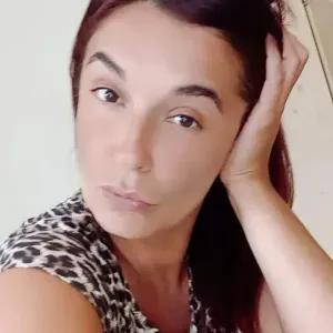 Cherche a aider une personne dans le besoin en lui proposant