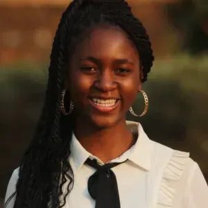 Femme De Chambre à l'hôtel Ibis Styles Arlon 