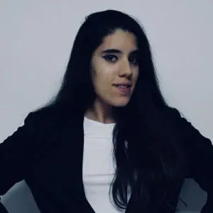 Dou aulas de inglês e espanhol