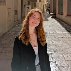 Cherche baby-sitter Comines et alentours