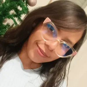 Hola! Ofrezco mis servicios para el cuidado de niños