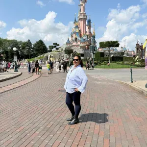 Je Cherche du travail a Paris et les alentours.