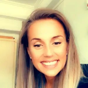 Femme de ménage aime la plagne et alentours