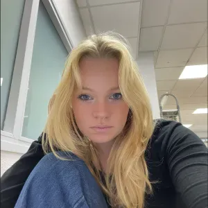 Baby-sitter, étudiante à Quimper