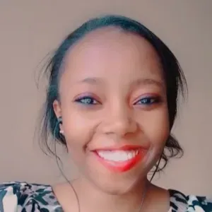 Experienced Babysitter, housekeeper, PA internationally