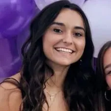 Emy, accompagnante bienveillante pour personnes âgées 