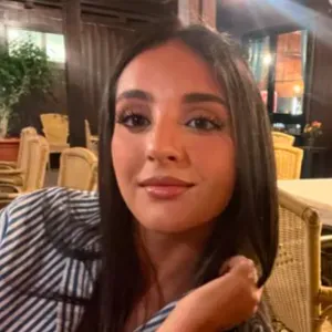 Ragazza disponibile per pulizie, stiro e aiuto domestico 