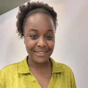 Baby-sitter expérimentée et passionnée 