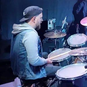 Je cherche une baby-sitter à domicile