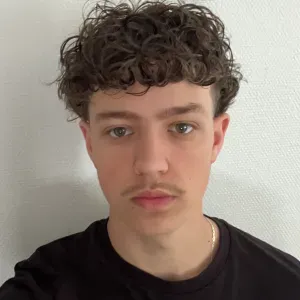 Un baby-sitter motivé et responsable près de chez vous