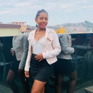 Baby sitter expérimenté à Madagascar 